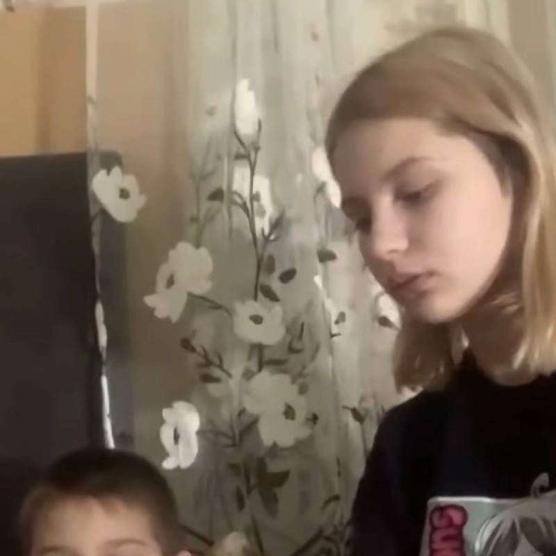 Аватар канала БРАТ И СЕСТРА С ТТ ФУЛЛ СЛИВ